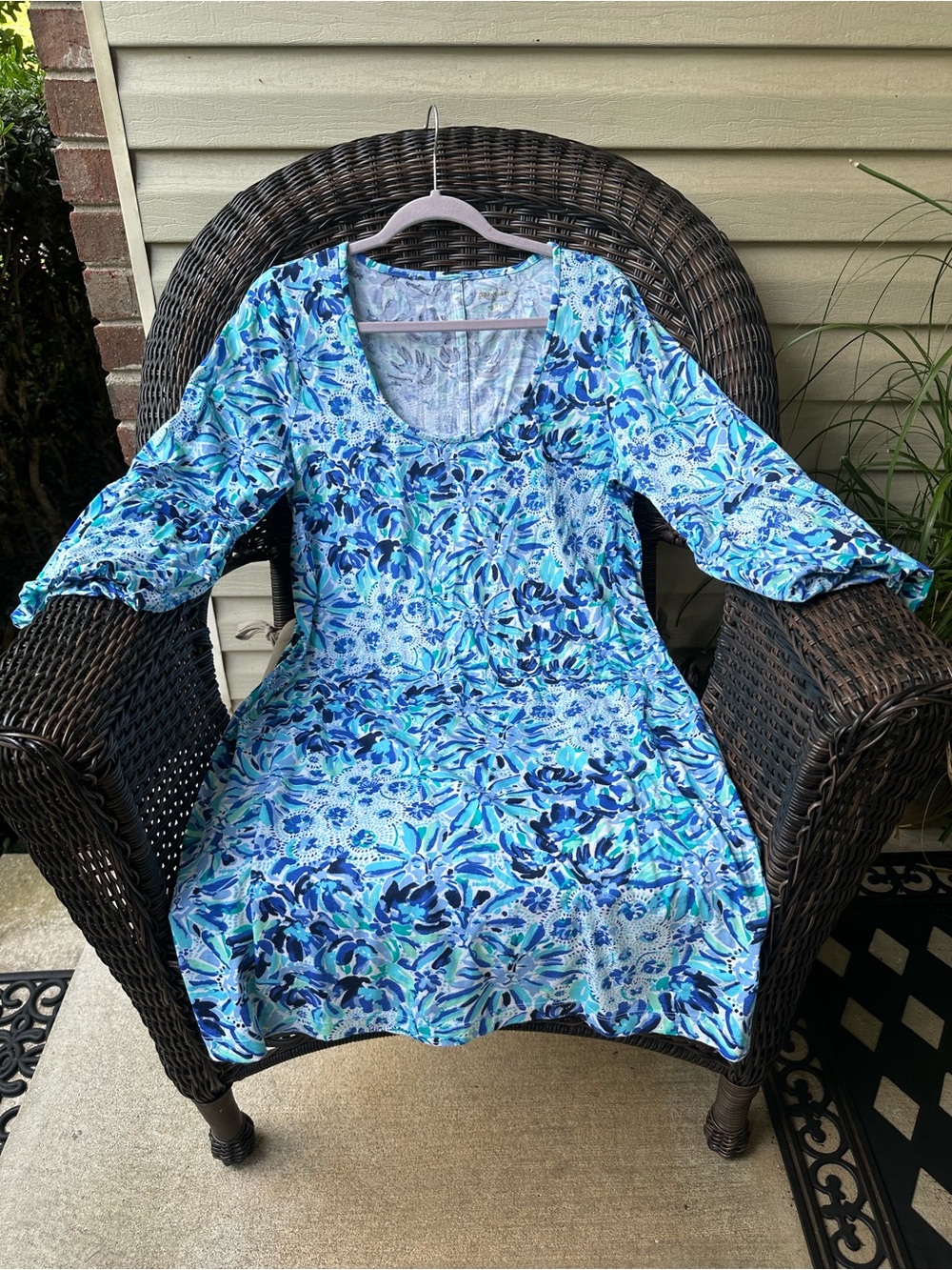 Lilly Pulitzer Carlile Iris Blue High Maintenance Lion L